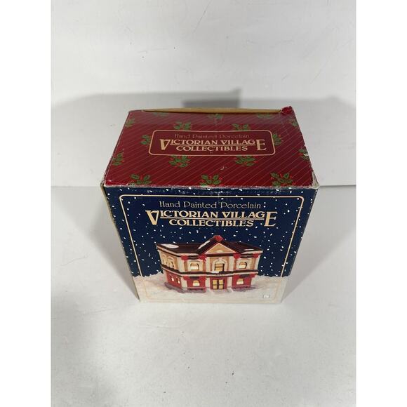 Vintage Victorian Village Collectibles BANK Hand Painted Porcelain Light Retired - Picture 11 of 12